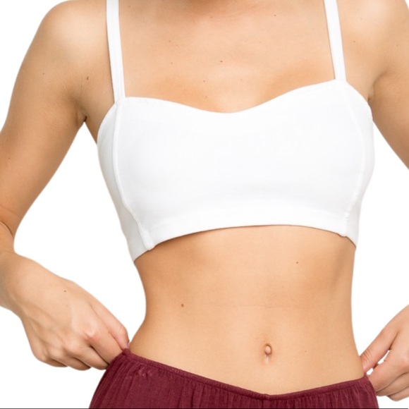 Brandy Melville White Chiyo Crop Top / Bralette - Picture 4 of 6